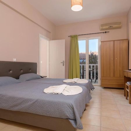 Mare Blu Studios & Suites Laganas Extérieur photo