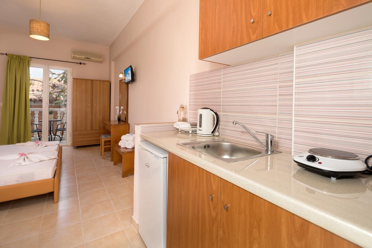 Mare Blu Studios & Suites Laganas Extérieur photo
